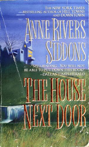 The house next door (1995, HarperPaperbacks)