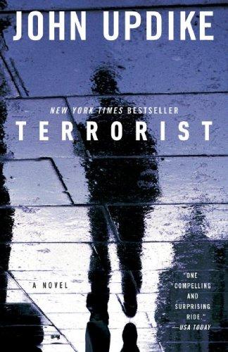 John Updike: Terrorist (Paperback, 2007, Ballantine Books)