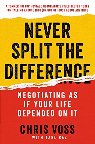 Chris Voss, Tahl Raz: Never Split the Difference (Paperback, 2018, Harper Business)