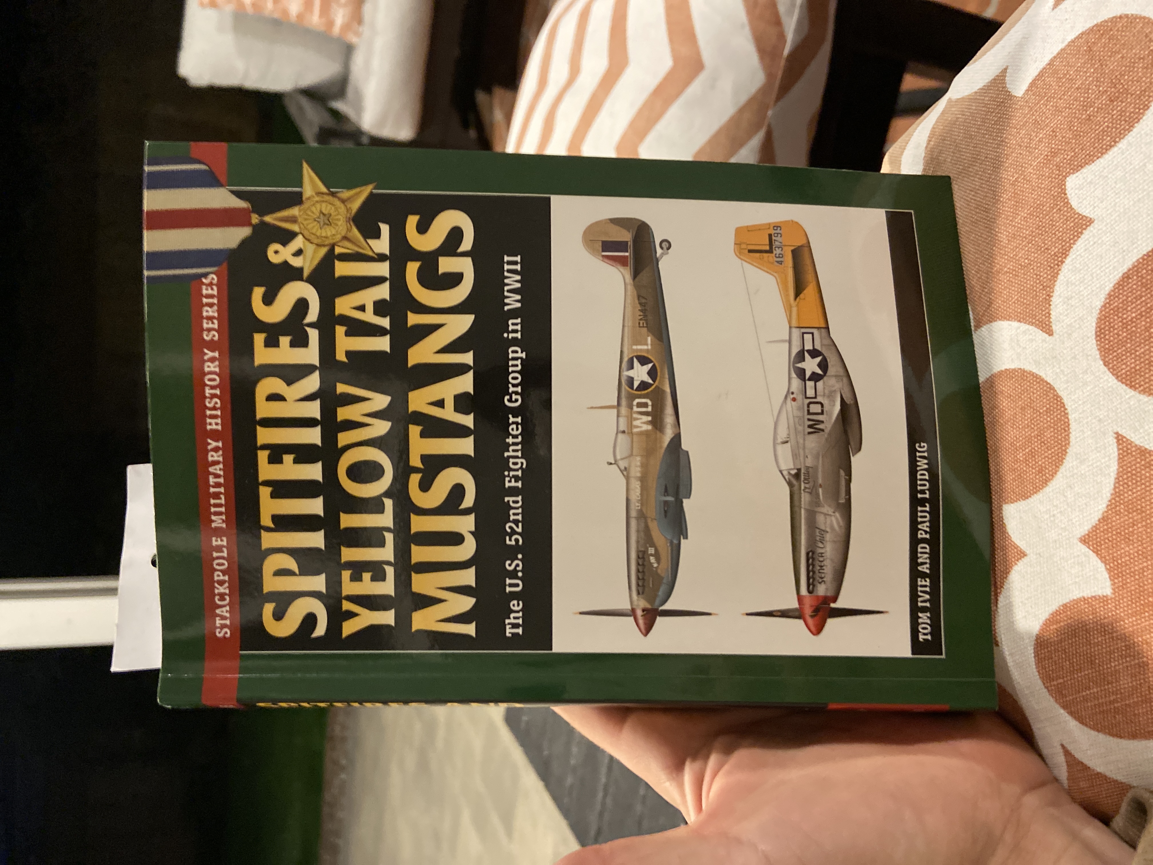 Tom Ivie, Paul Ludwig: Spitfires and Yellow Tail Mustangs (2013, Tradeselect Limited)